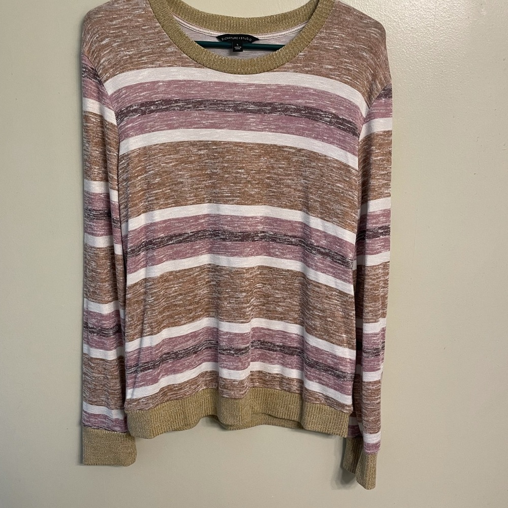Signature Studio Pullover Sweater